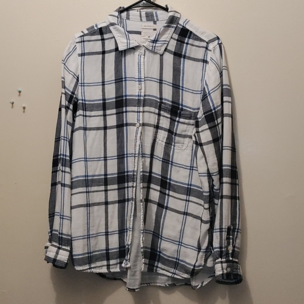 American Eagle Boyfriend fit Plaid button up